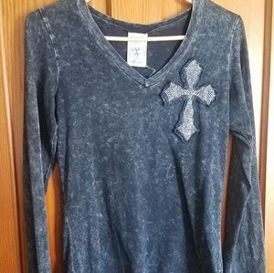 Vocal bling cross black shirt